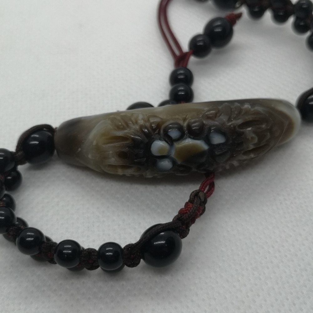 Carved  bracelet - Picture 3 of 4